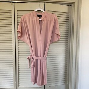 Dress Forum. Fun flowing dress can be worn belted or loosely.  Size S.